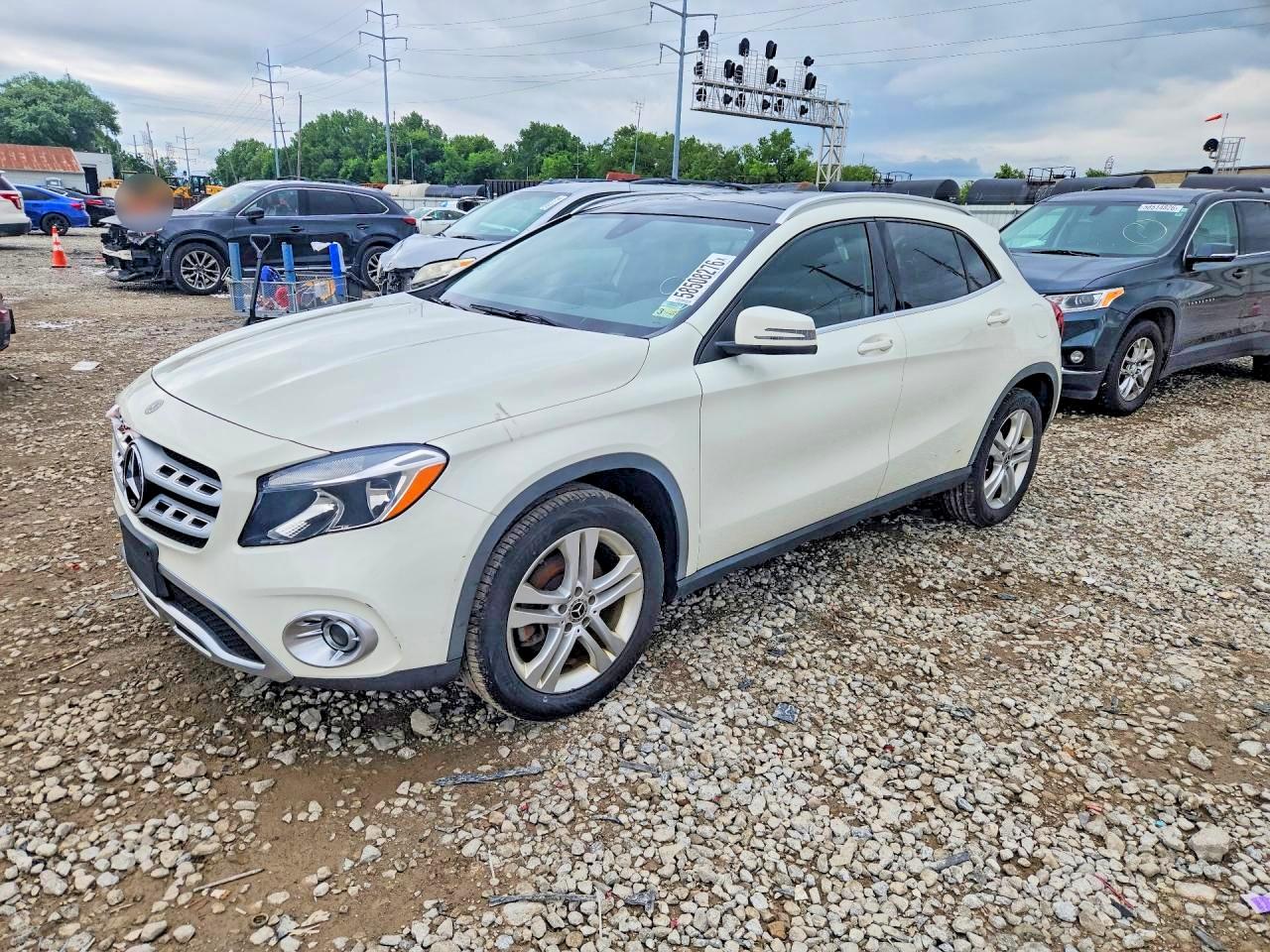 2018 MERCEDES-BENZ GLA GLA250