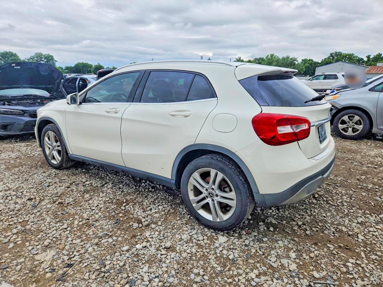 2018 MERCEDES-BENZ GLA GLA250