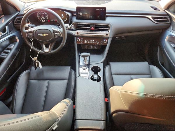 2025 GENESIS G70