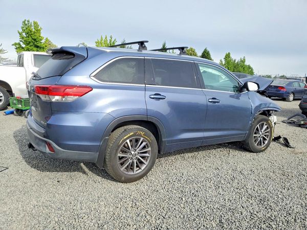 2018 TOYOTA HIGHLANDER SE/XLE