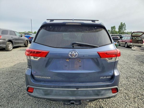 2018 TOYOTA HIGHLANDER SE/XLE