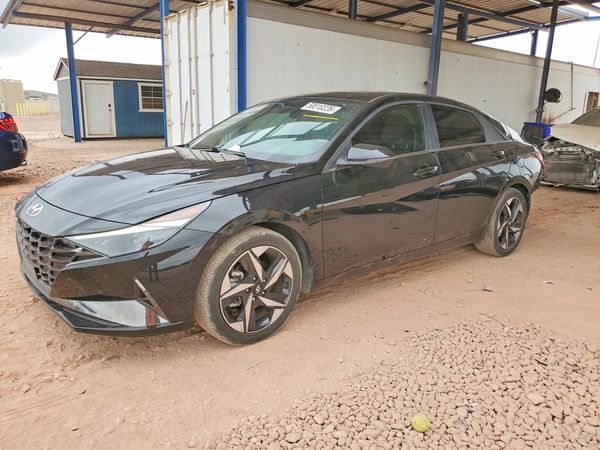 2022 HYUNDAI ELANTRA SEL w/ Premium Pkg