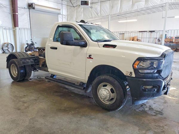 2023 RAM 3500 REG CAB CHASSIS