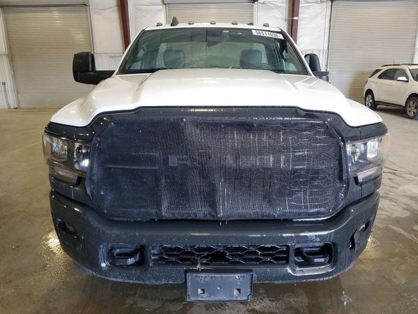 2023 RAM 3500 REG CAB CHASSIS