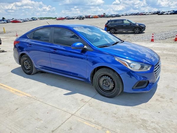 2019 HYUNDAI ACCENT SE and SEL