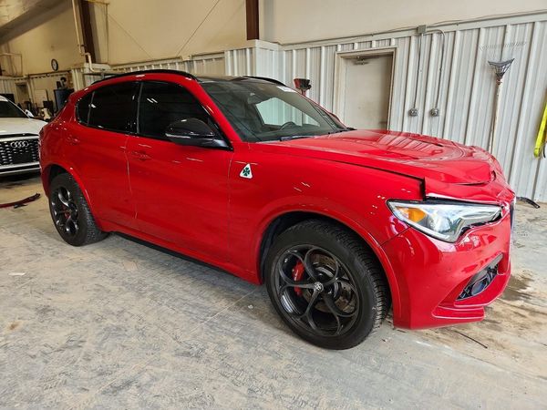 2022 ALFA ROMEO STELVIO QUADRIFOGLIO AWD