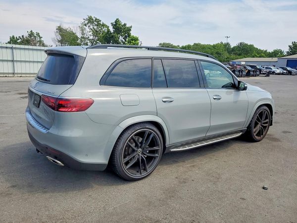 2024 MERCEDES-BENZ GLS