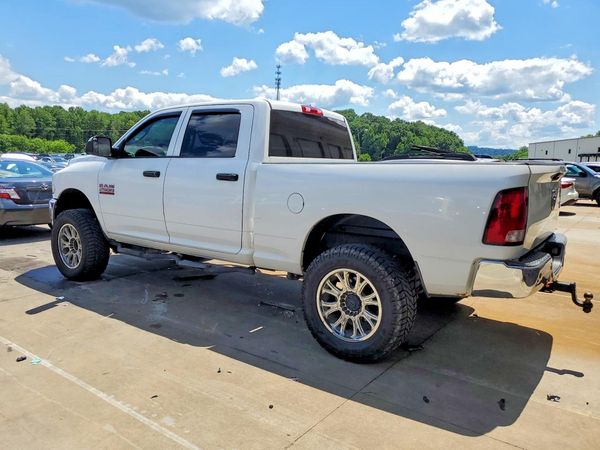 2015 RAM 2500 ST CREW CAB 4X4