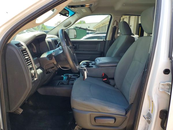 2015 RAM 2500 ST CREW CAB 4X4