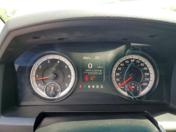 2015 RAM 2500 ST CREW CAB 4X4