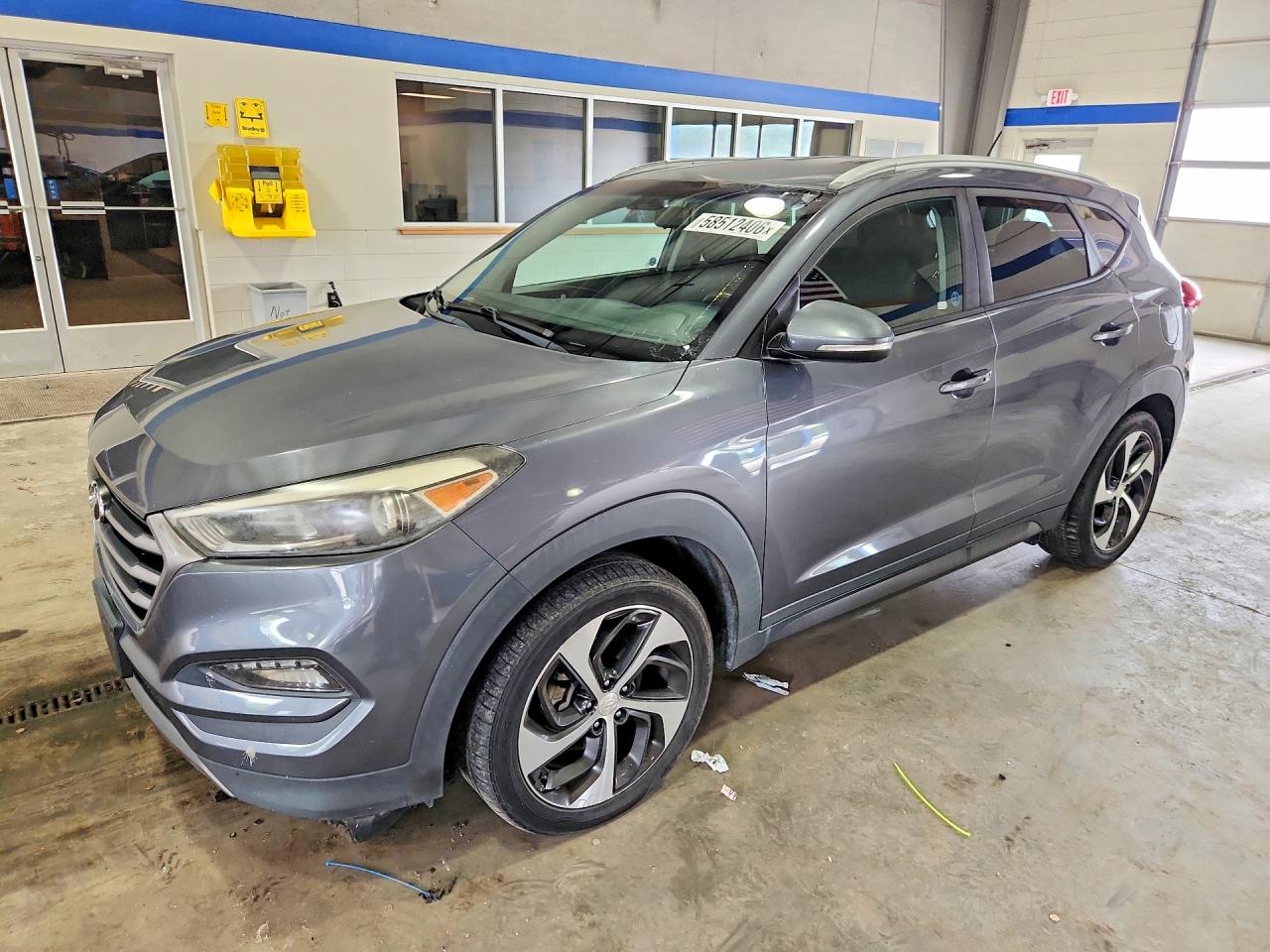2016 HYUNDAI TUCSON