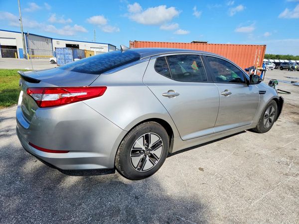 2013 KIA OPTIMA LX