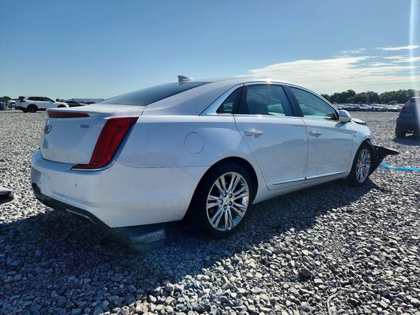 2019 CADILLAC XTS Luxury
