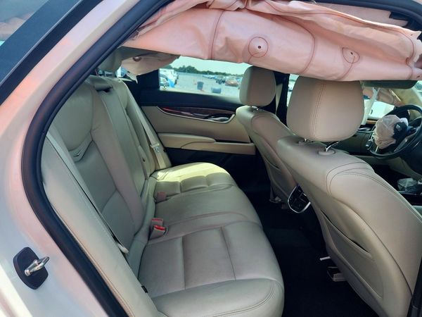 2019 CADILLAC XTS Luxury