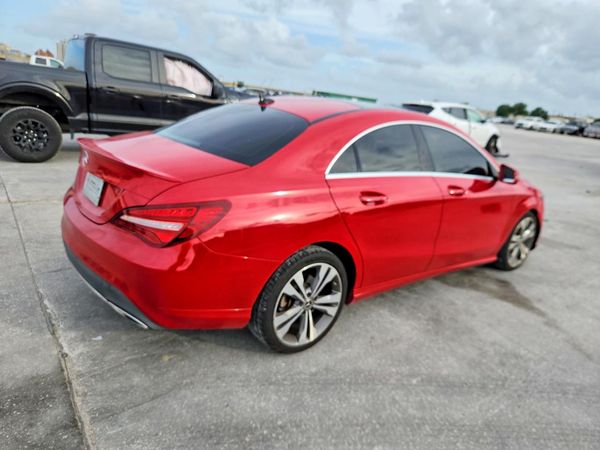 2019 MERCEDES-BENZ CLA
