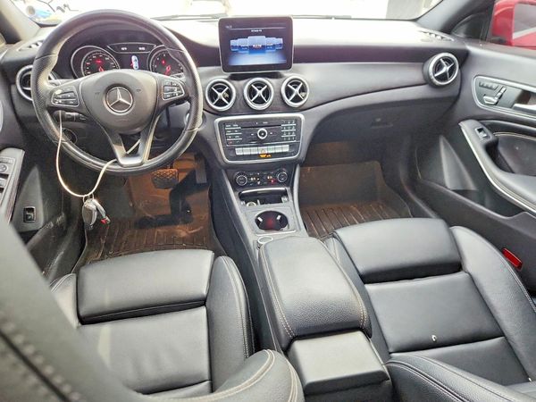 2019 MERCEDES-BENZ CLA