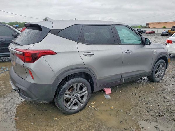 2022 KIA SELTOS LX