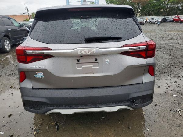 2022 KIA SELTOS LX