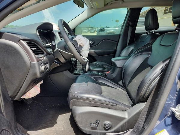 2020 JEEP CHEROKEE LATITUDE PLUS FWD