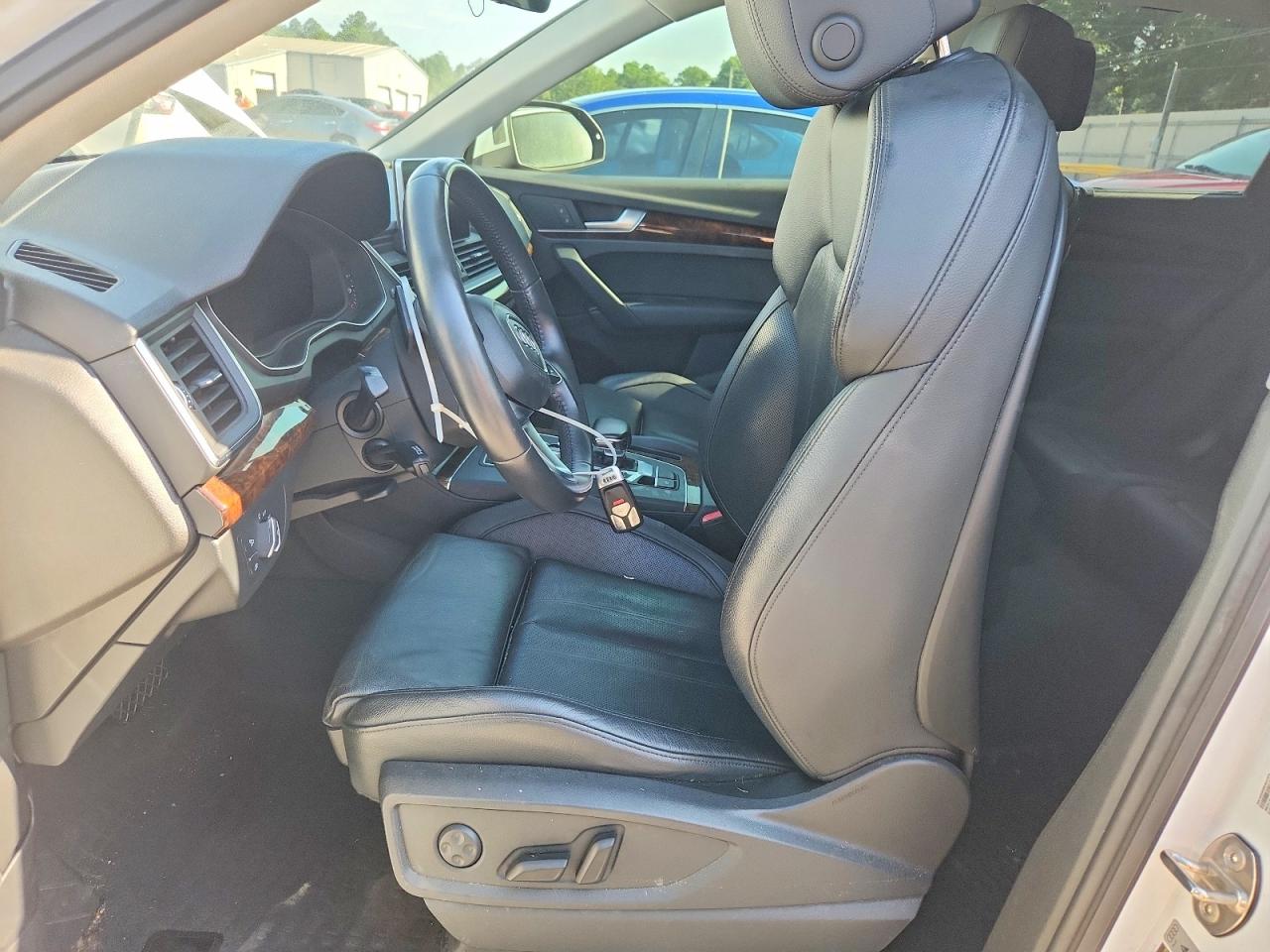 2018 AUDI Q5 quattro Premium Plus