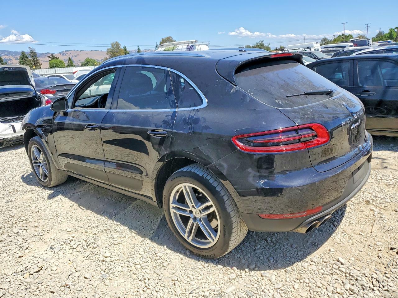 2015 PORSCHE MACAN