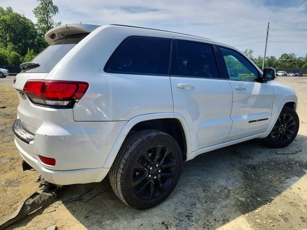 2020 JEEP GRAND CHEROKEE Laredo