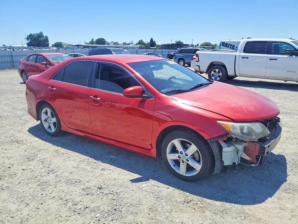 2012 TOYOTA CAMRY