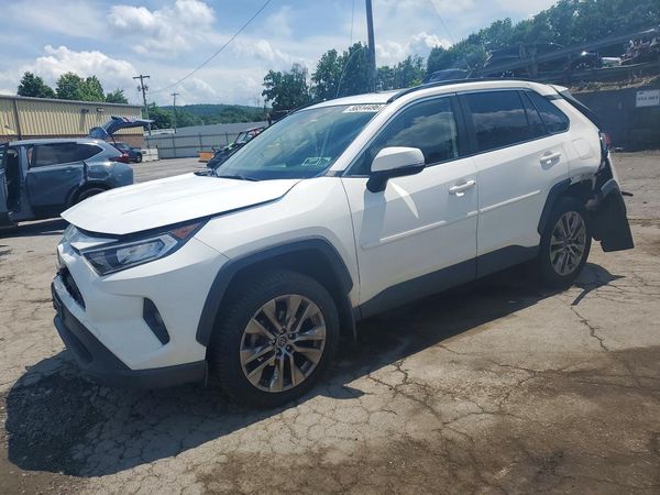 2019 TOYOTA RAV4 XLE Premium