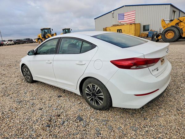 2018 HYUNDAI ELANTRA SE