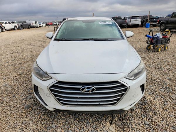 2018 HYUNDAI ELANTRA SE
