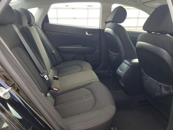2016 KIA OPTIMA GL