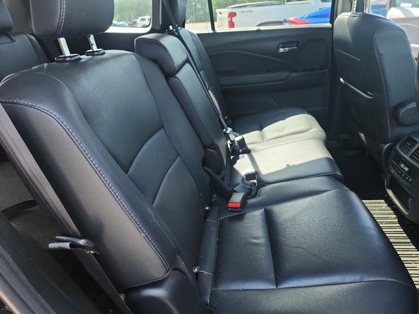 2022 HONDA PILOT SE