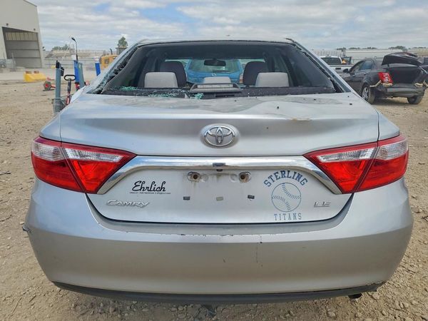 2016 TOYOTA CAMRY