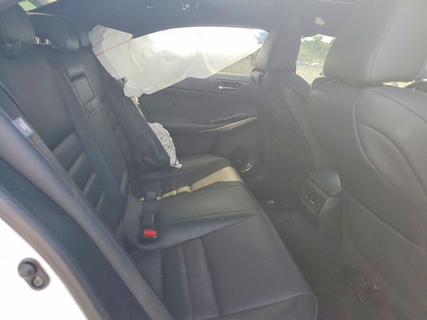 2016 LEXUS IS 200t