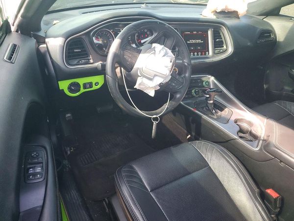 2017 DODGE CHALLENGER SXT