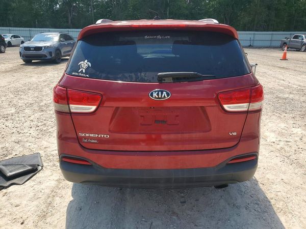 2016 KIA SORENTO L / LX