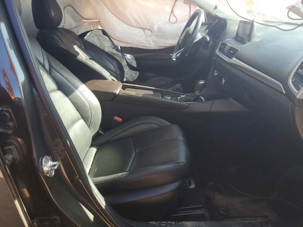 2017 MAZDA 3 Touring