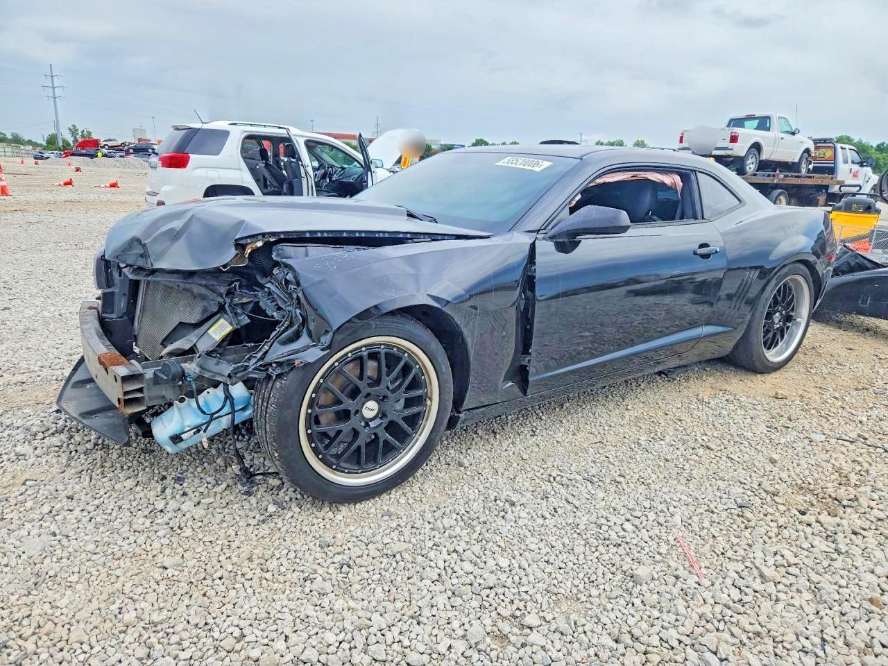 2013 CHEVROLET CAMARO 2LT — Front 3/4