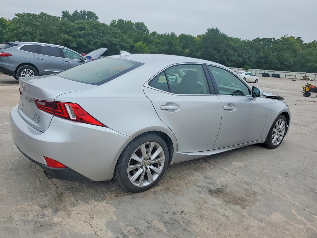 2016 LEXUS IS 200t