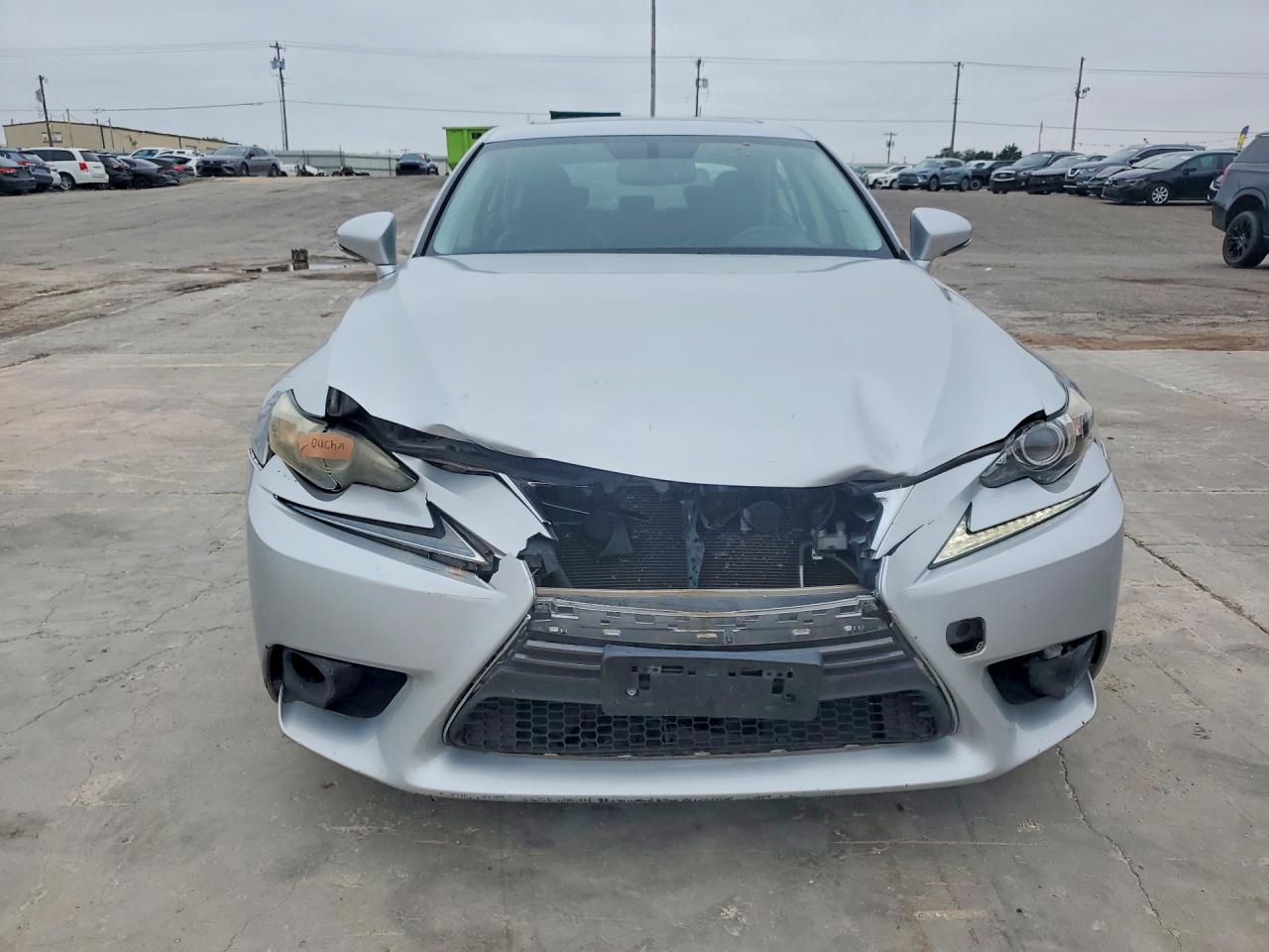 2016 LEXUS IS 200t