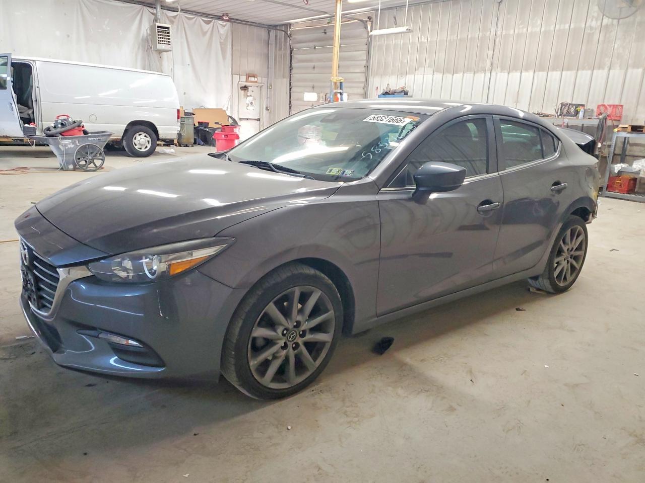 2018 MAZDA 3