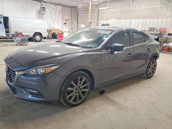 2018 MAZDA 3