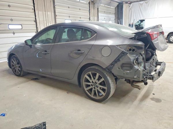 2018 MAZDA 3