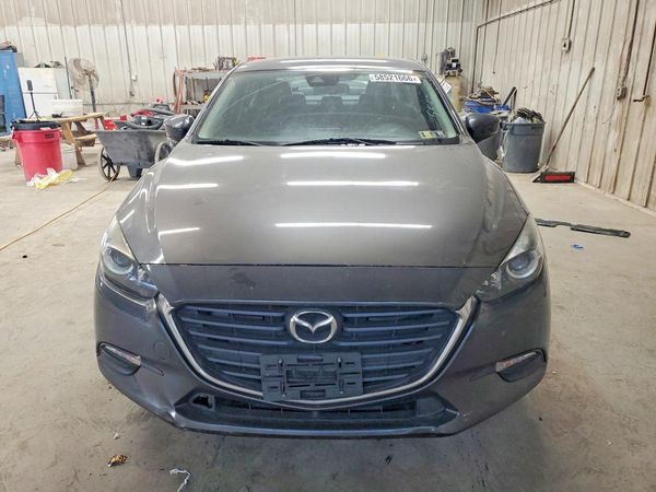 2018 MAZDA 3