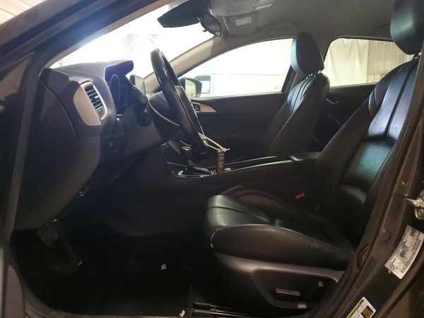 2018 MAZDA 3