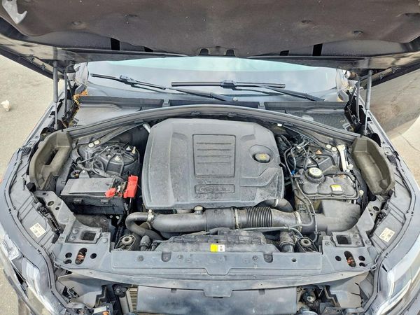 2019 LAND ROVER RANGE ROVER VELAR R-Dynamic SE