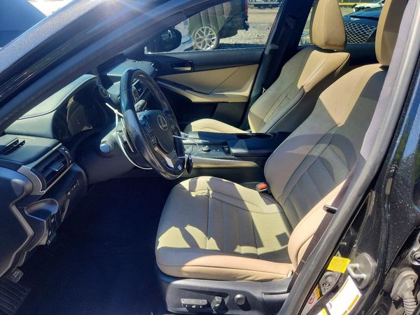 2018 LEXUS IS 300