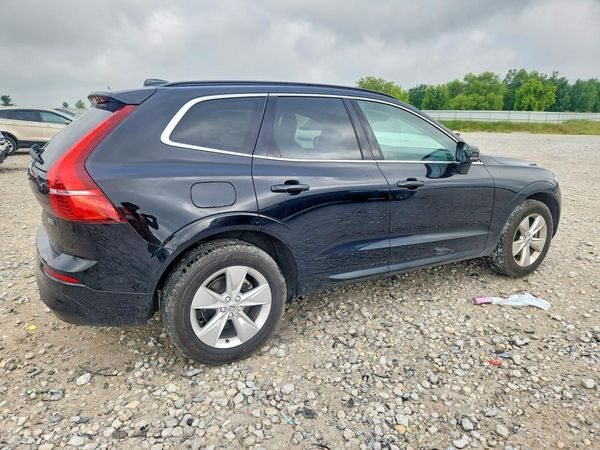 2022 VOLVO XC60