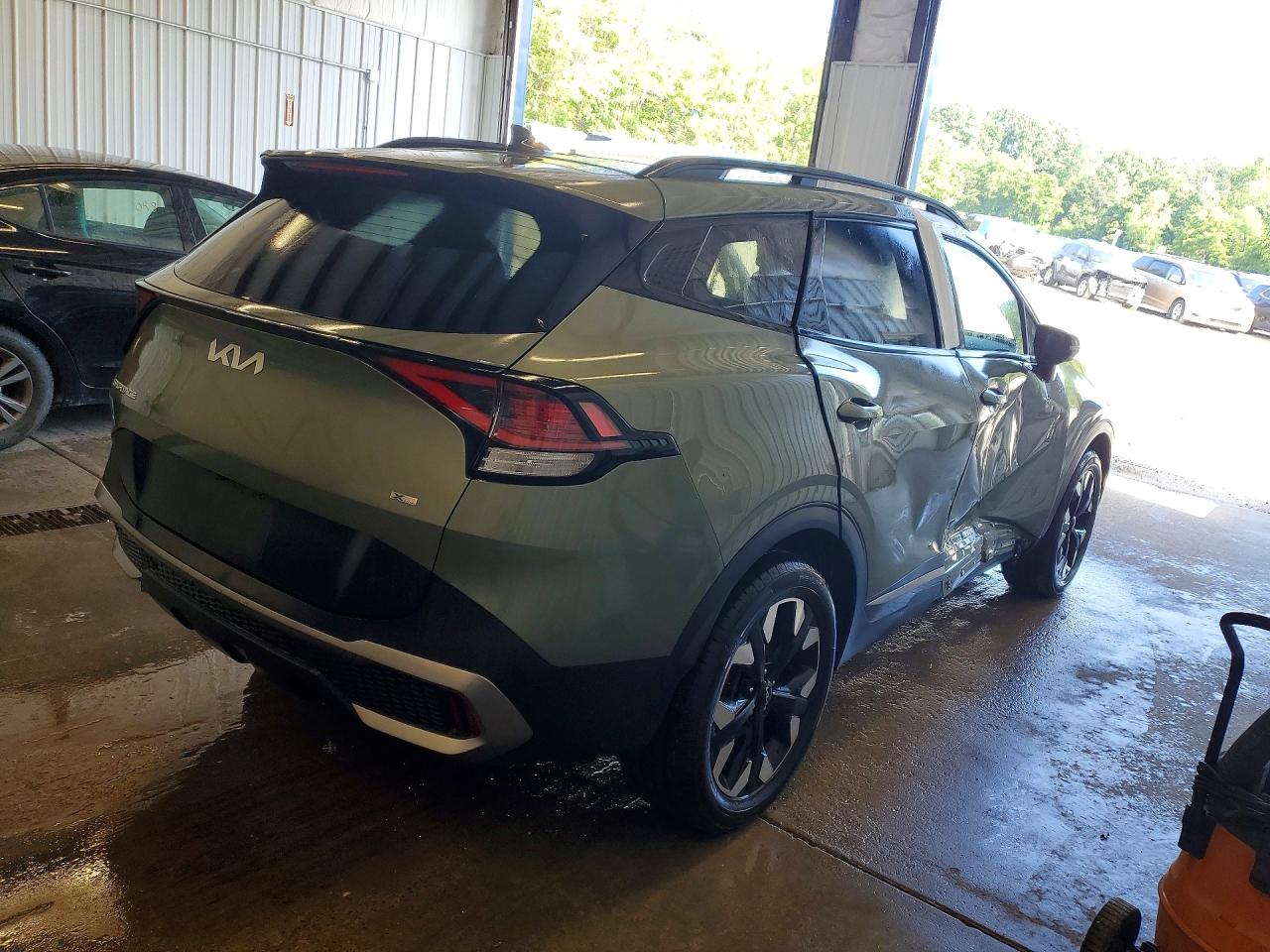 2023 KIA SPORTAGE X-LINE
