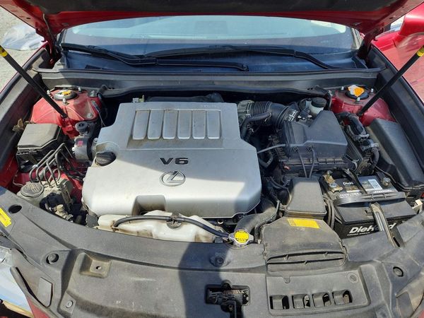 2013 LEXUS ES